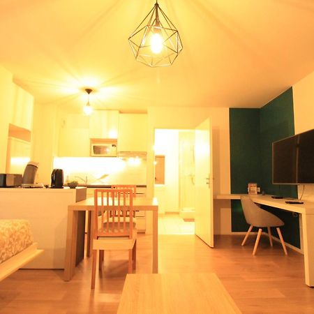 Disponible - Appartement Entier Neuf - 8Mn A Pied Rer C Paris, Parking Rue Gratuit, En Face Hopital D'Arpajon, Balcon Prive, Matelas Bultex 160X200, Ascenseur, Acces Pmr, Centre Ville A Pied Exteriér fotografie