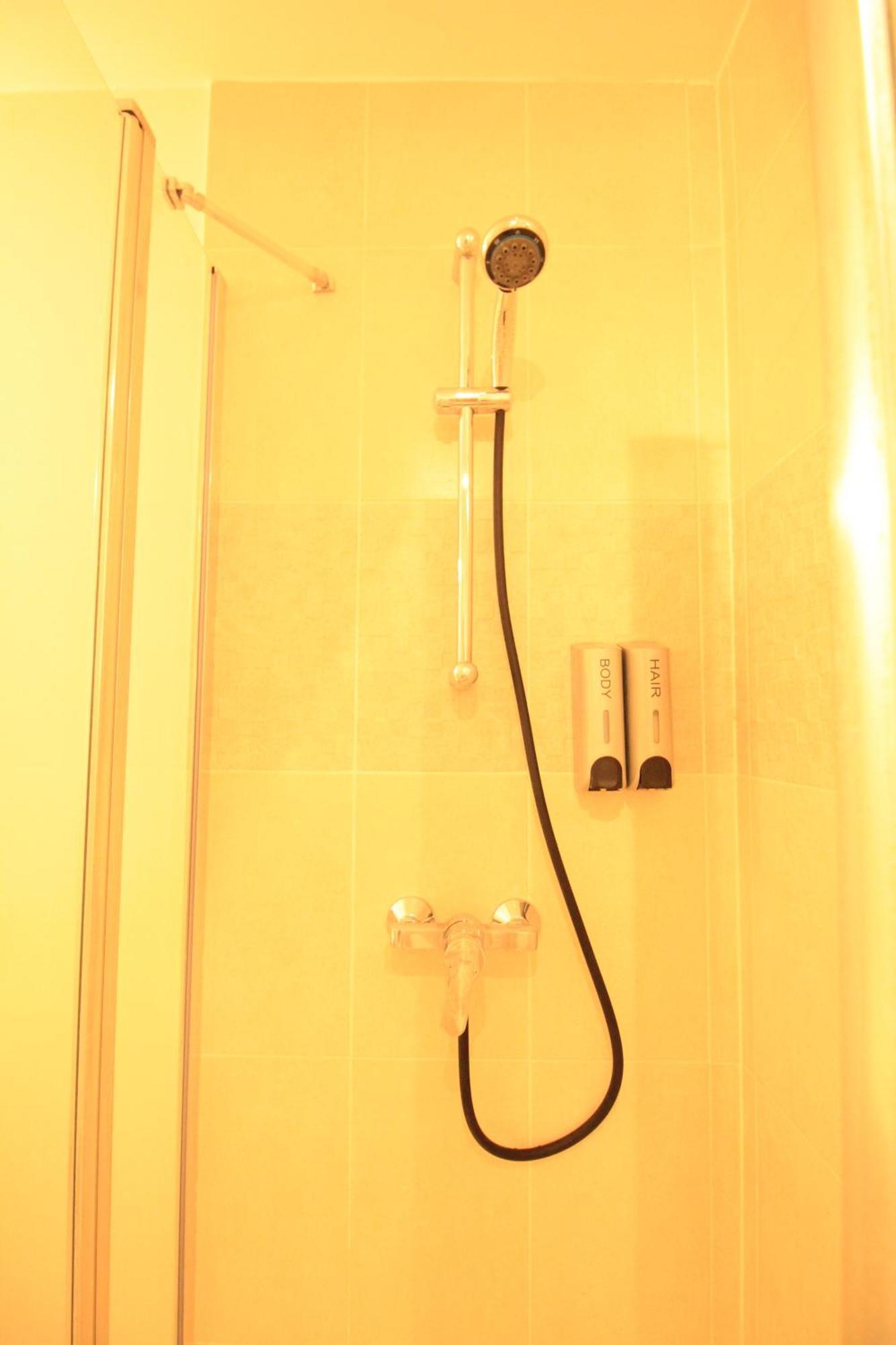 Disponible - Appartement Entier Neuf - 8Mn A Pied Rer C Paris, Parking Rue Gratuit, En Face Hopital D'Arpajon, Balcon Prive, Matelas Bultex 160X200, Ascenseur, Acces Pmr, Centre Ville A Pied Exteriér fotografie